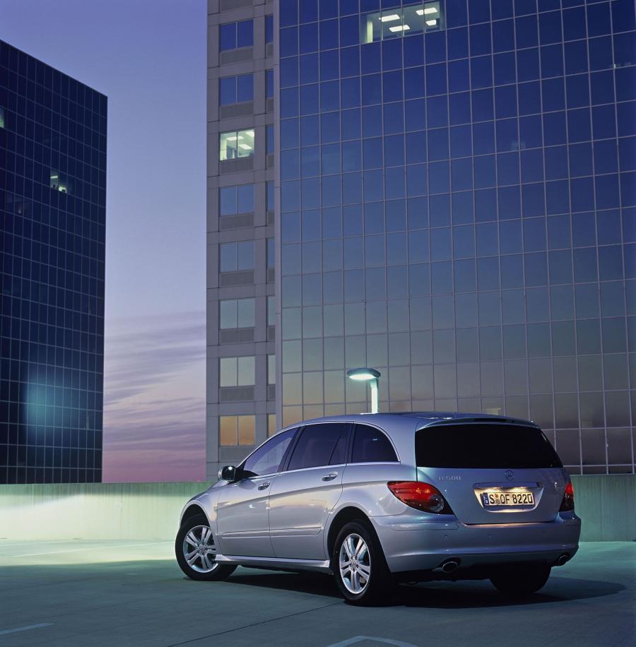  Mercedes-Benz R-Class 2006 года  (фото 275 из 331)